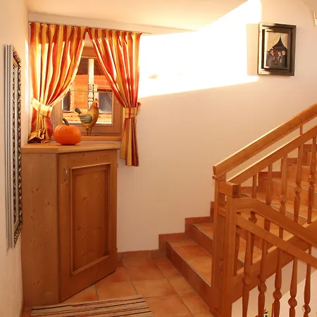 Gaestehaus Schneider Am Dorfplatz 3*