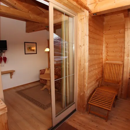 Gaestehaus Schneider Am Dorfplatz Gæstehus 3*