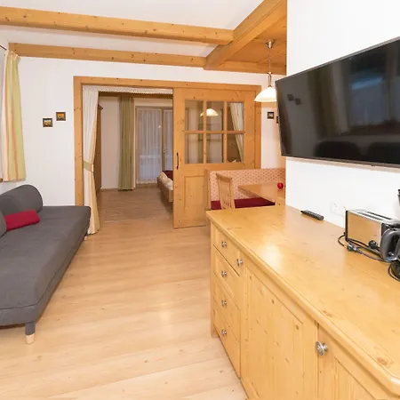 Gæstehus Gaestehaus Schneider Am Dorfplatz 3*