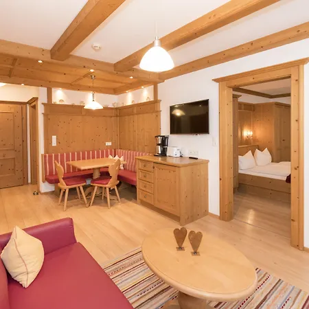 Gaestehaus Schneider Am Dorfplatz 3* 알프바취