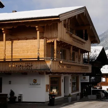 Gaestehaus Schneider Am Dorfplatz 3*