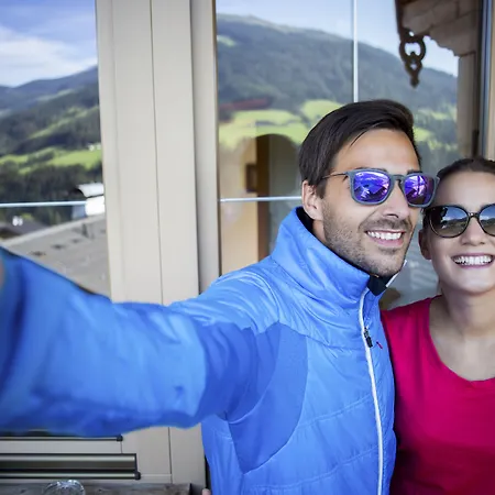 Gaestehaus Schneider Am Dorfplatz 3* 알프바취