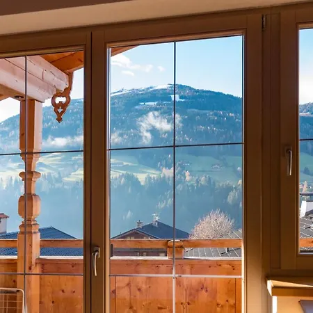 Gaestehaus Schneider Am Dorfplatz ألباخ