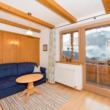 Gaestehaus Schneider Am Dorfplatz Konukevi