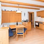 Gaestehaus Schneider Am Dorfplatz 3* Alpbach