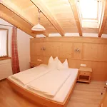 Gaestehaus Schneider Am Dorfplatz Affittacamere
