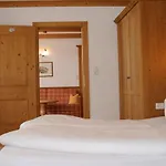 Gaestehaus Schneider Am Dorfplatz 3* Alpbach