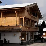 Gaestehaus Schneider Am Dorfplatz 3*
