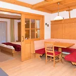 Gaestehaus Schneider Am Dorfplatz Affittacamere