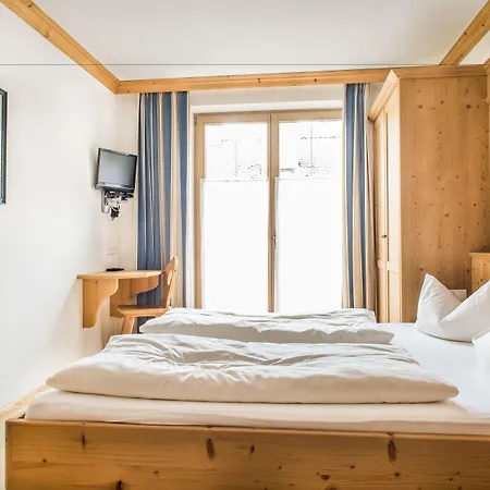Gaestehaus Schneider Am Dorfplatz Pensjonat 3*