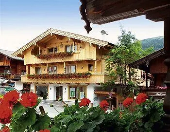Gaestehaus Schneider Am Dorfplatz 3*