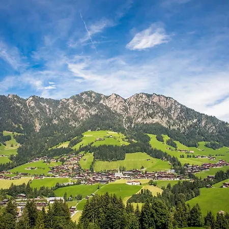 Gaestehaus Schneider Am Dorfplatz 3*