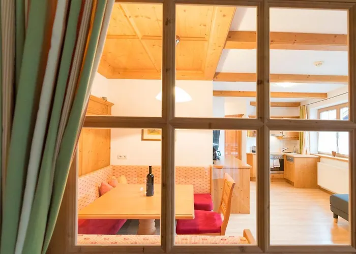 بيت ضيافة Gaestehaus Schneider Am Dorfplatz